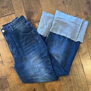Women’s Size Large Cropped Wide Leg Large Cuff Denim Jeans with stretch